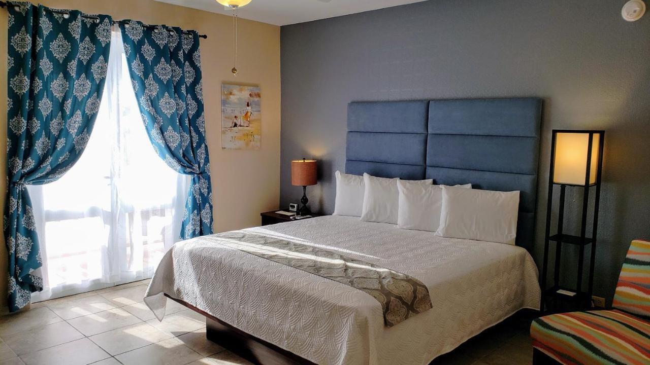 Combate Beach Resort Cabo Rojo Exterior foto