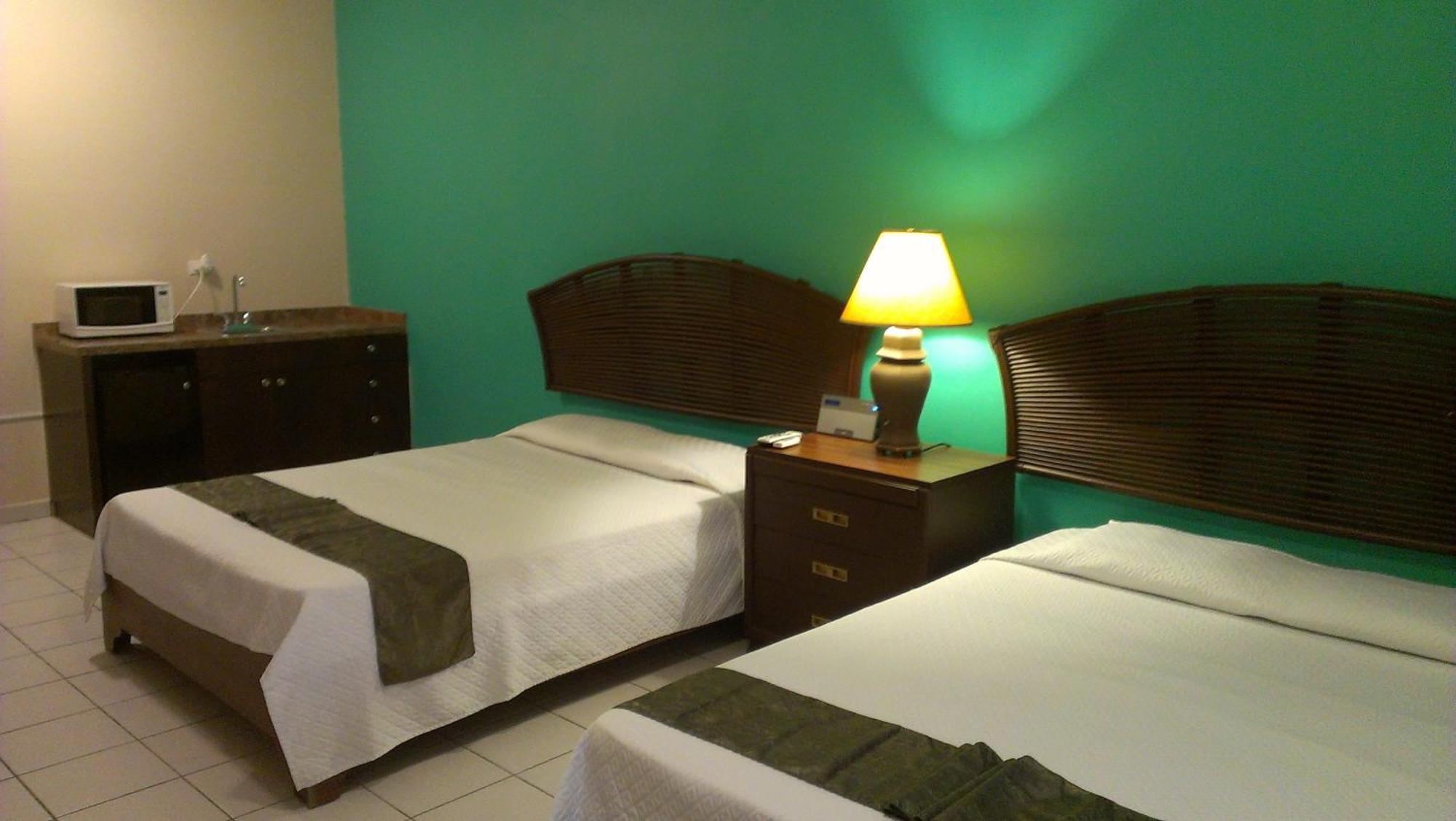 Combate Beach Resort Cabo Rojo Exterior foto