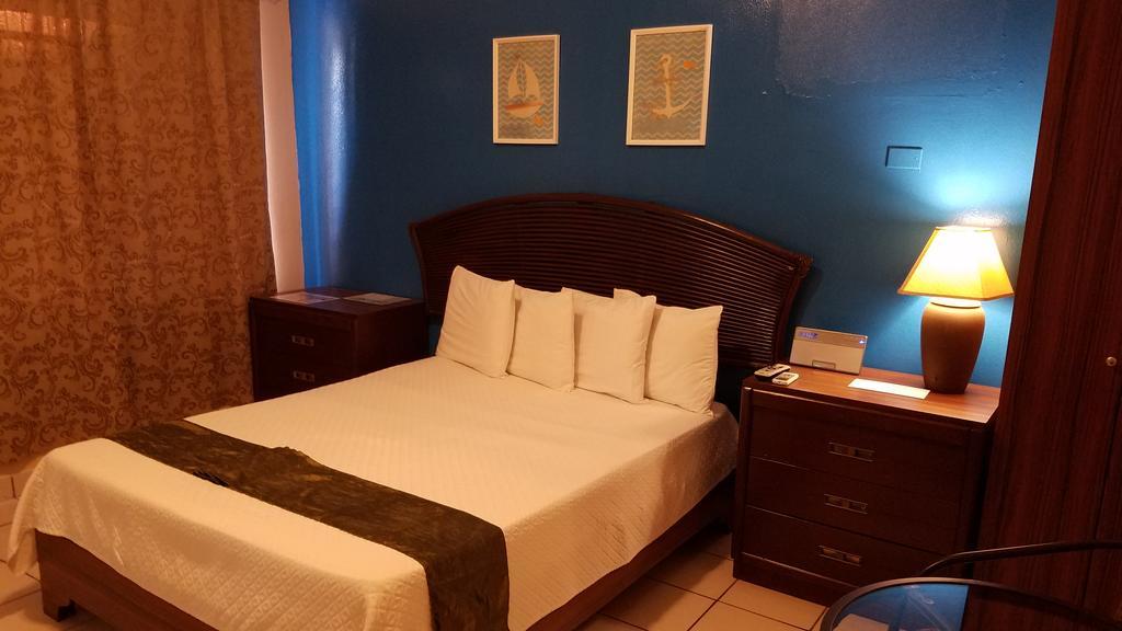 Combate Beach Resort Cabo Rojo Exterior foto